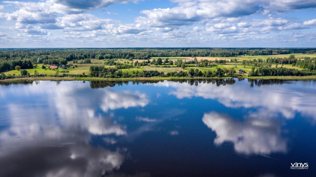 Perkonu Namins Villa Balvi Exteriör bild