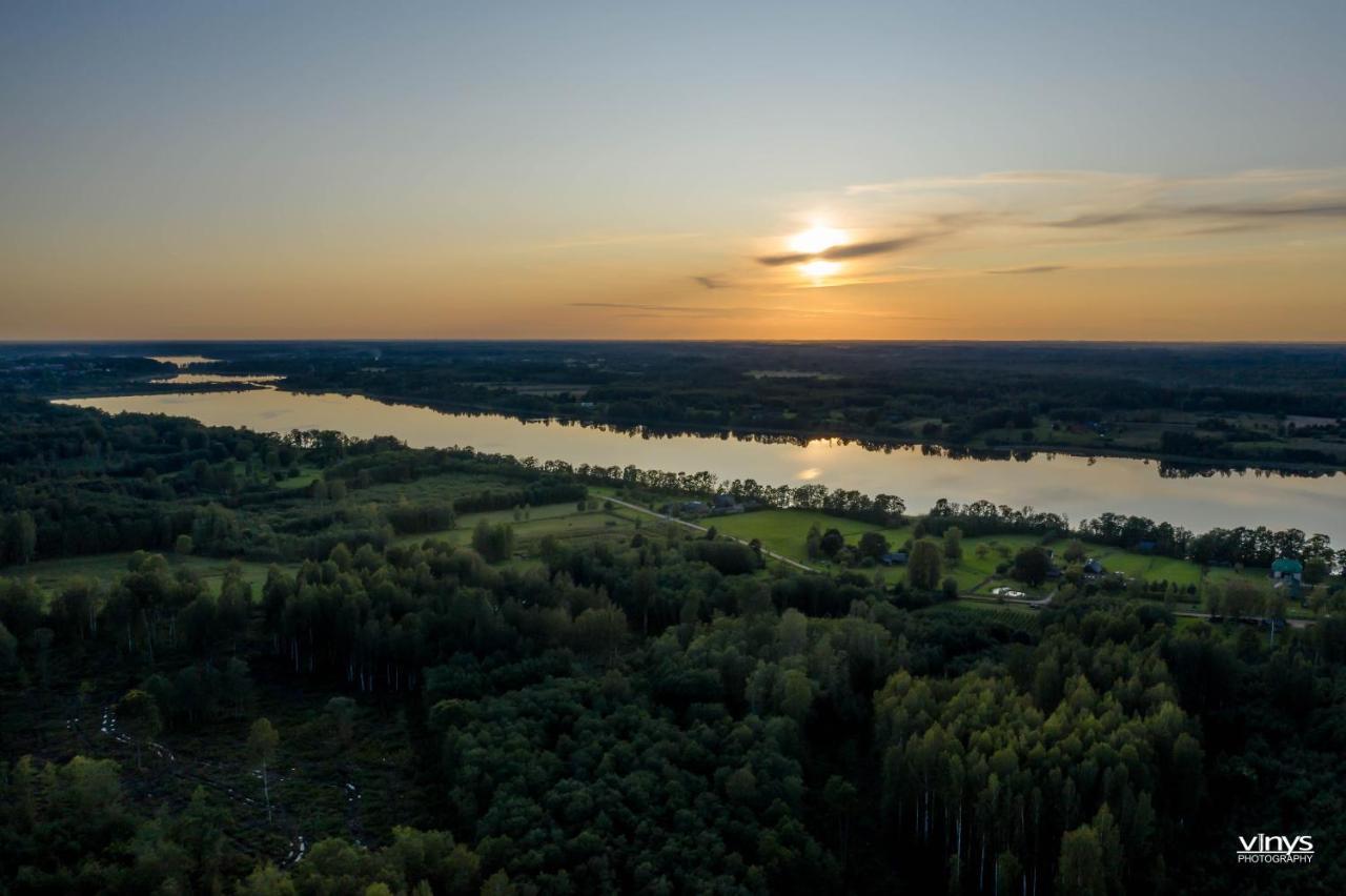 Perkonu Namins Villa Balvi Exteriör bild