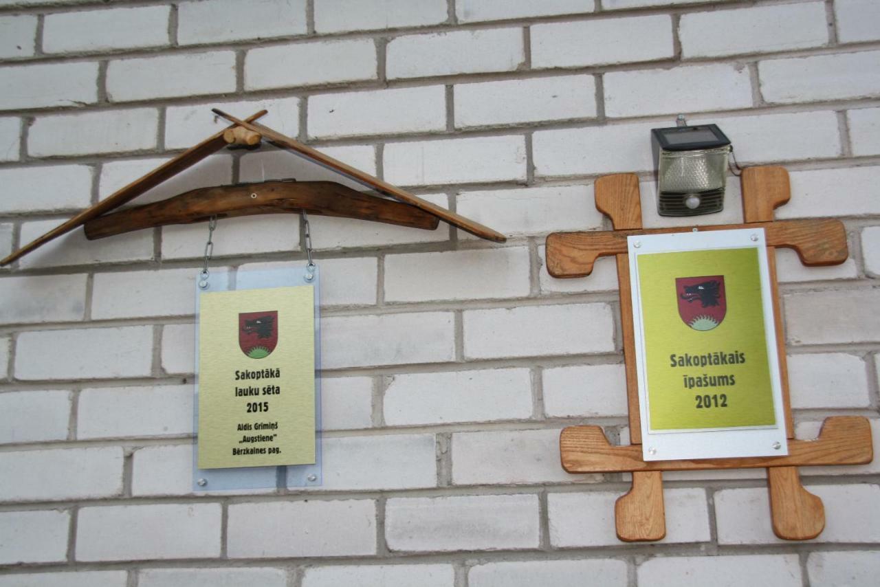 Perkonu Namins Villa Balvi Exteriör bild