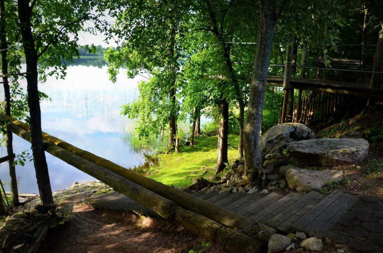 Perkonu Namins Villa Balvi Exteriör bild