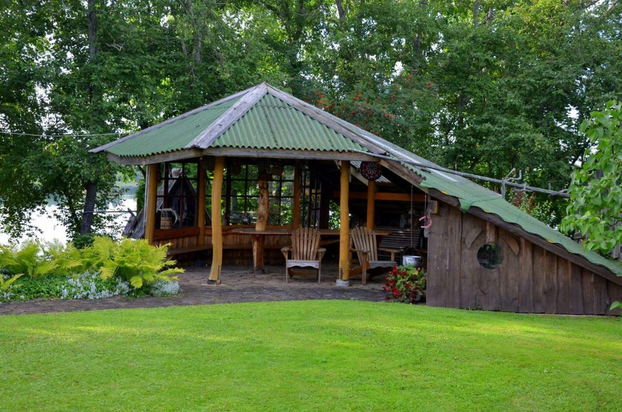 Perkonu Namins Villa Balvi Exteriör bild